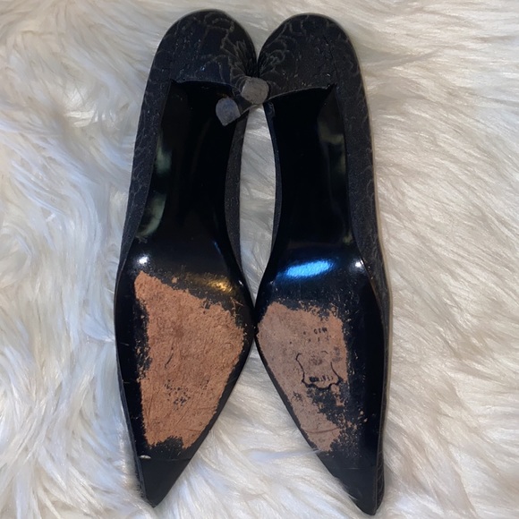 Stuart Weitzman classic pointy heels - Picture 10 of 11